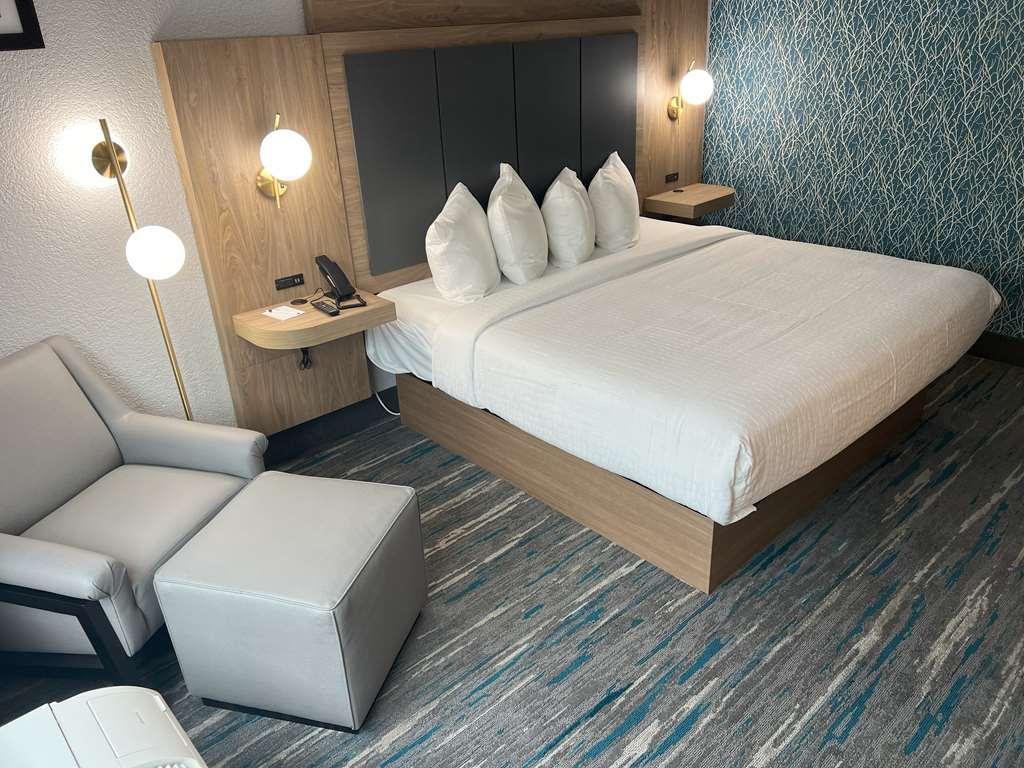 Best Western Plus Mobile Inn And Suites Bilik gambar